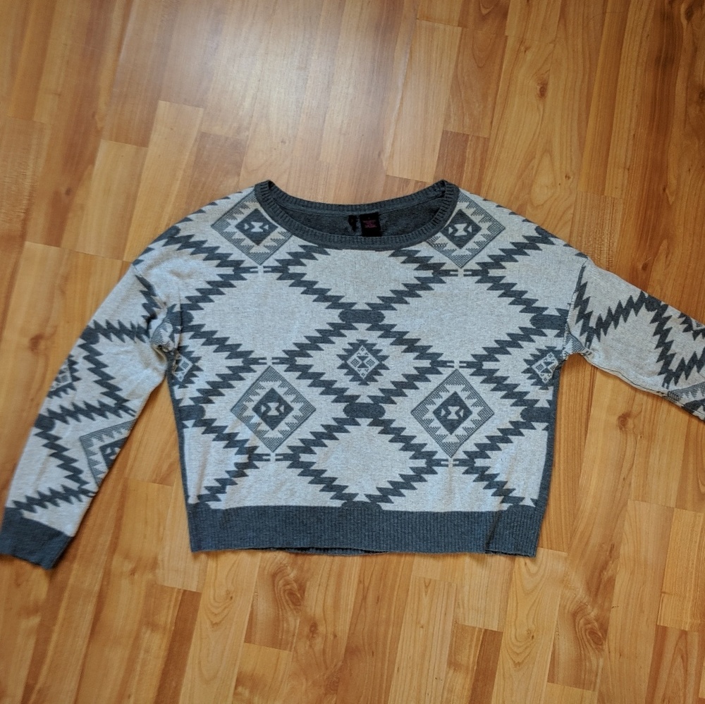 Aztec Tribal lightweight sweater -S